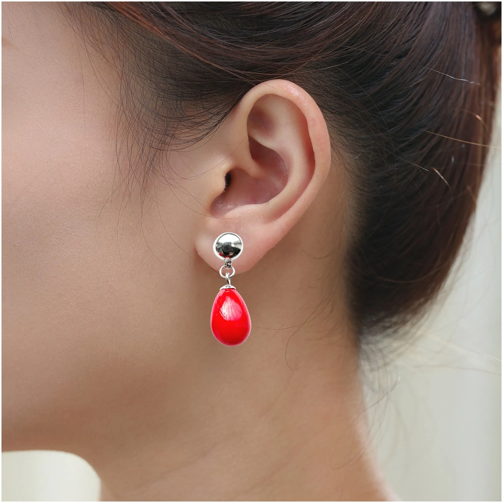 Ti-Go Red pearl earrings