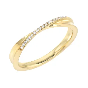 Twist Band With A Line Of Diamonds